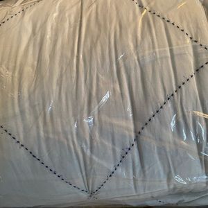 King size duvet with 2 shams